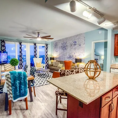 Laketown Wharf 929 By Aneliya